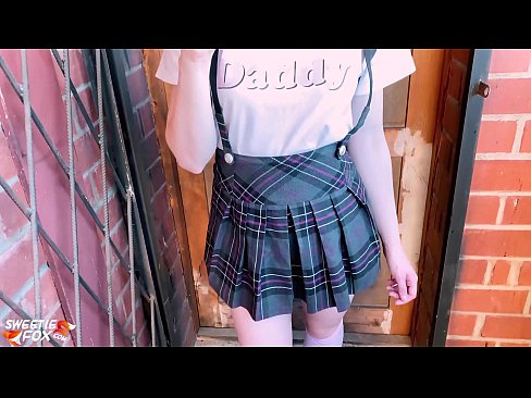 ❤️ Schoolgirl chuqur uning Dick so'radi va sinflar o'rniga fucks. ❤️  seks da pornoda uz.josporn-com.ru ☑